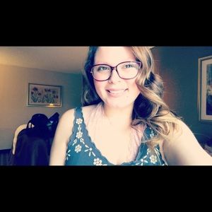 Meet your Posher, Ciara